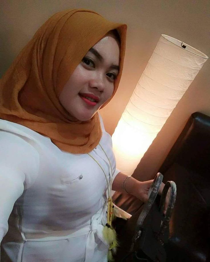 Hijab Yang Lagi Viral Video Karena Dagu Lancipnya Bikin Ngilu Top Trending 2025