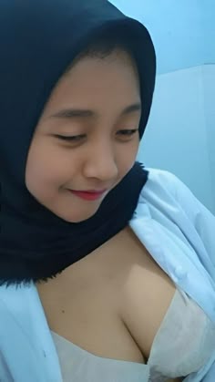 Latest Viral Jepang Phenomenon Of ABG Viral SMA 2025 Ukhti Jilbab Wiwik One For All Indonesia