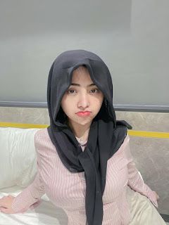 Latest Viral Video Phenomenon Of ABG Viral SMA 2025 Ukhti Jilbab Wiwik Takut Ketahuan One For All Indonesia