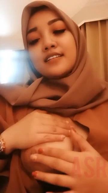 Abg Jilbab Viral Terbaru Buguru Hijab Ganjing di Mobil Gurih Nyoi Top Indonesia 2026 Rare Viral Indo Abg Trending